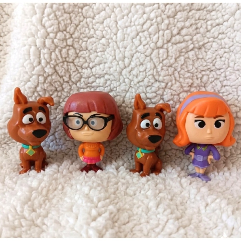 McDonalds Scooby Doo Happy Meal Toy Lot 2021 Velma Daphne Scooby Figures Bobble